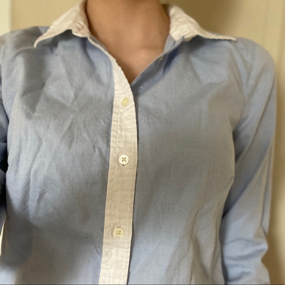 Gap Long Sleeve Button Up Blouse in Blue and White - Picture 2 of 6